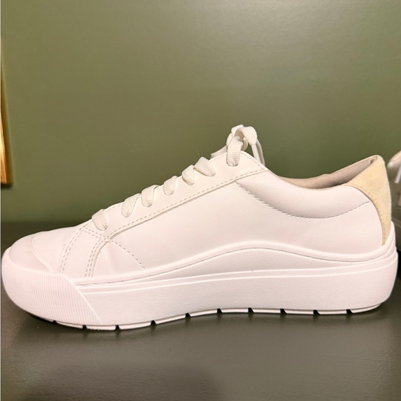 Dr. Scholl's white Platform Sneakers time off - Picture 4 of 8